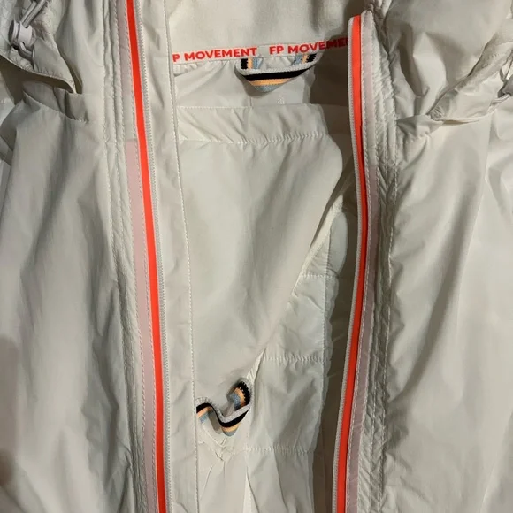 NWT $498 Free People FP Movement Shred It 5-in-1 One ski Jacket White sz S - Picture 3 of 3
